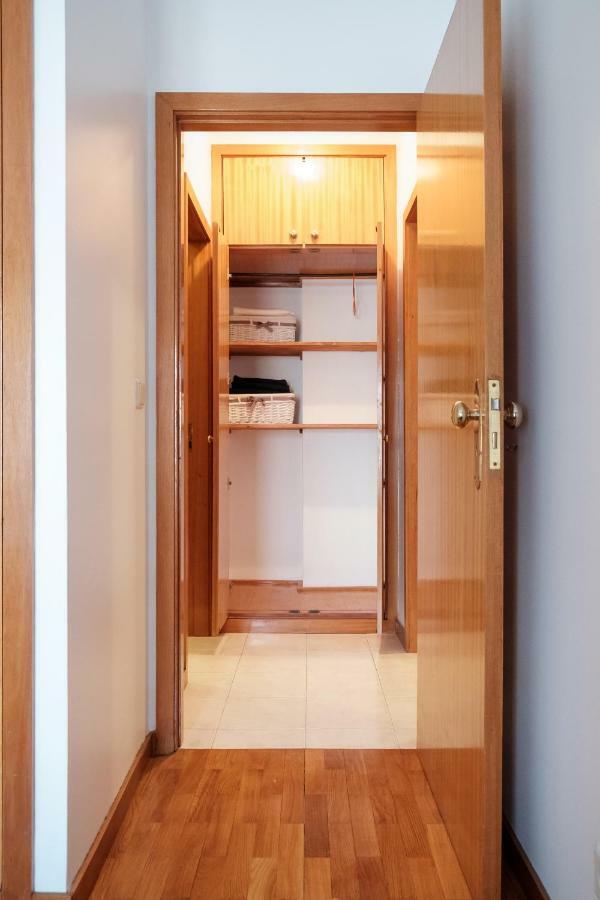 Apartment With Balcony In The Square ปอร์โต ภายนอก รูปภาพ