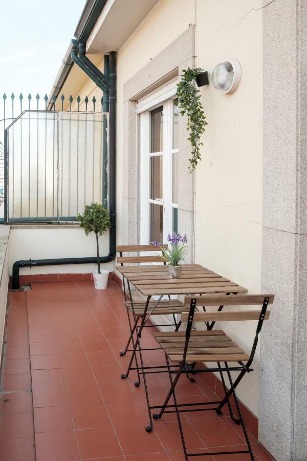 Apartment With Balcony In The Square ปอร์โต ภายนอก รูปภาพ