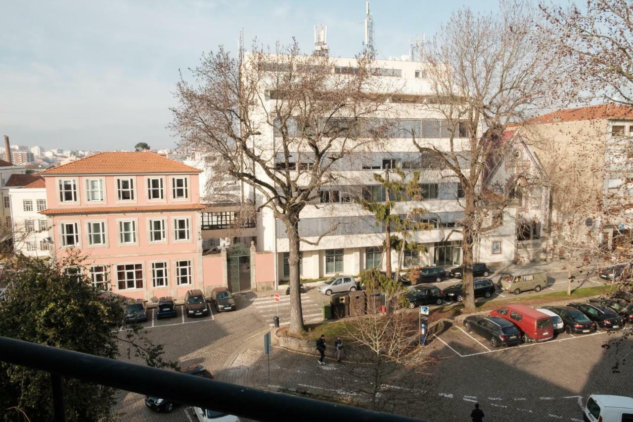 Apartment With Balcony In The Square ปอร์โต ภายนอก รูปภาพ